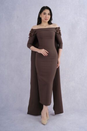 Hot Contact Kayık Yaka Çiçek Aplikeli Pelerin Detaylı Midi Abiye Elbise